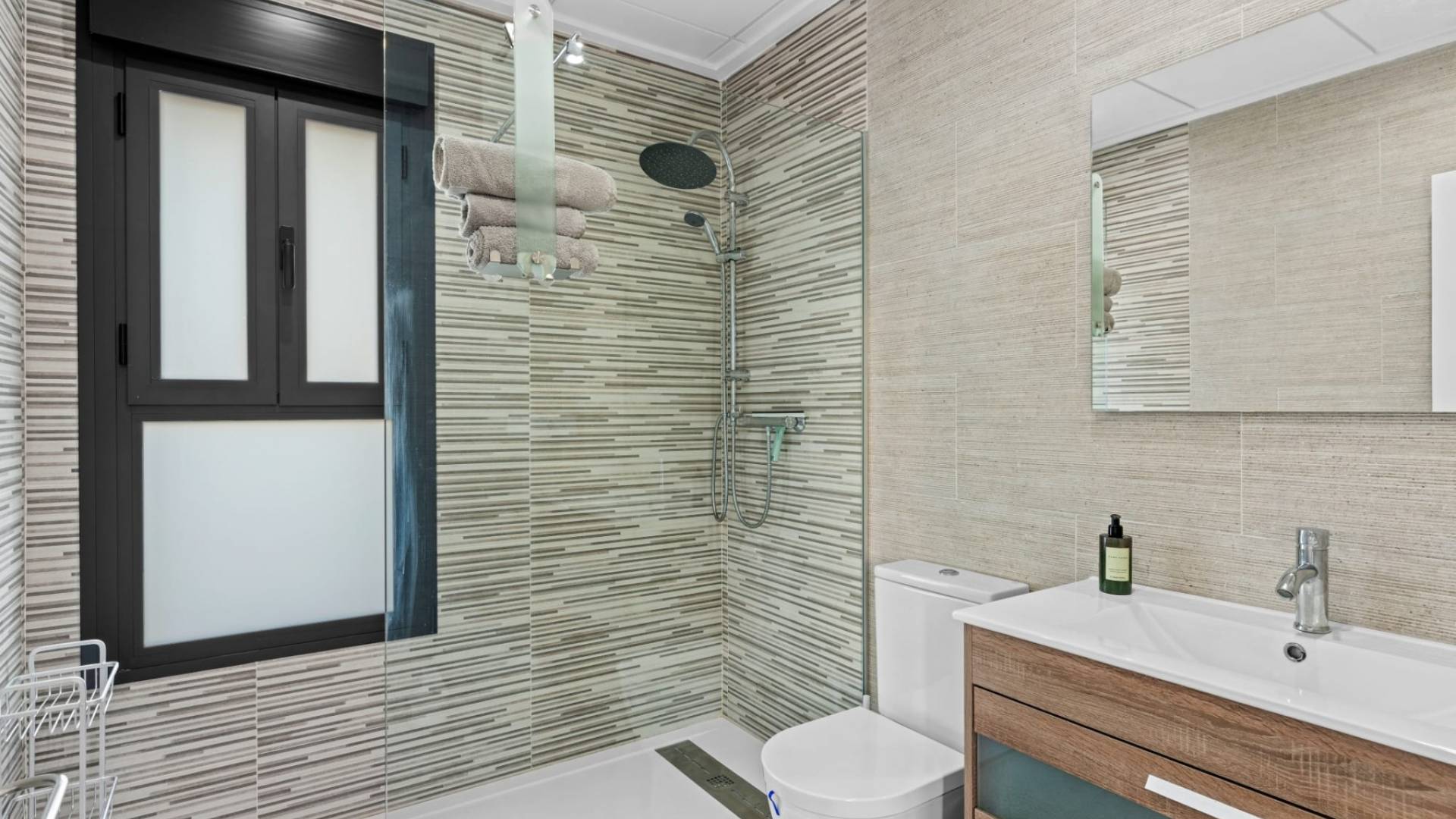 nowa inwestycja - Wolnostojąca willa - Daya Nueva