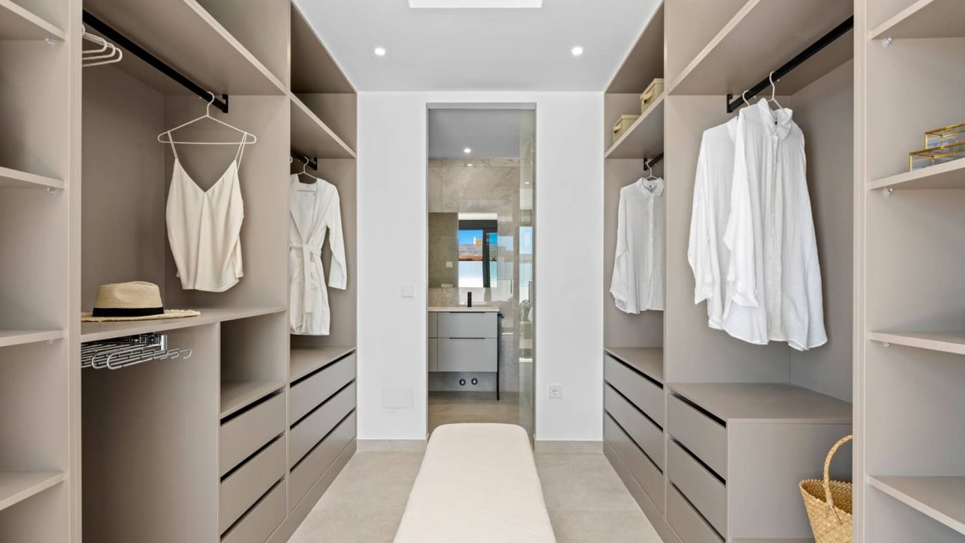 nowa inwestycja - Wolnostojąca willa - Polop