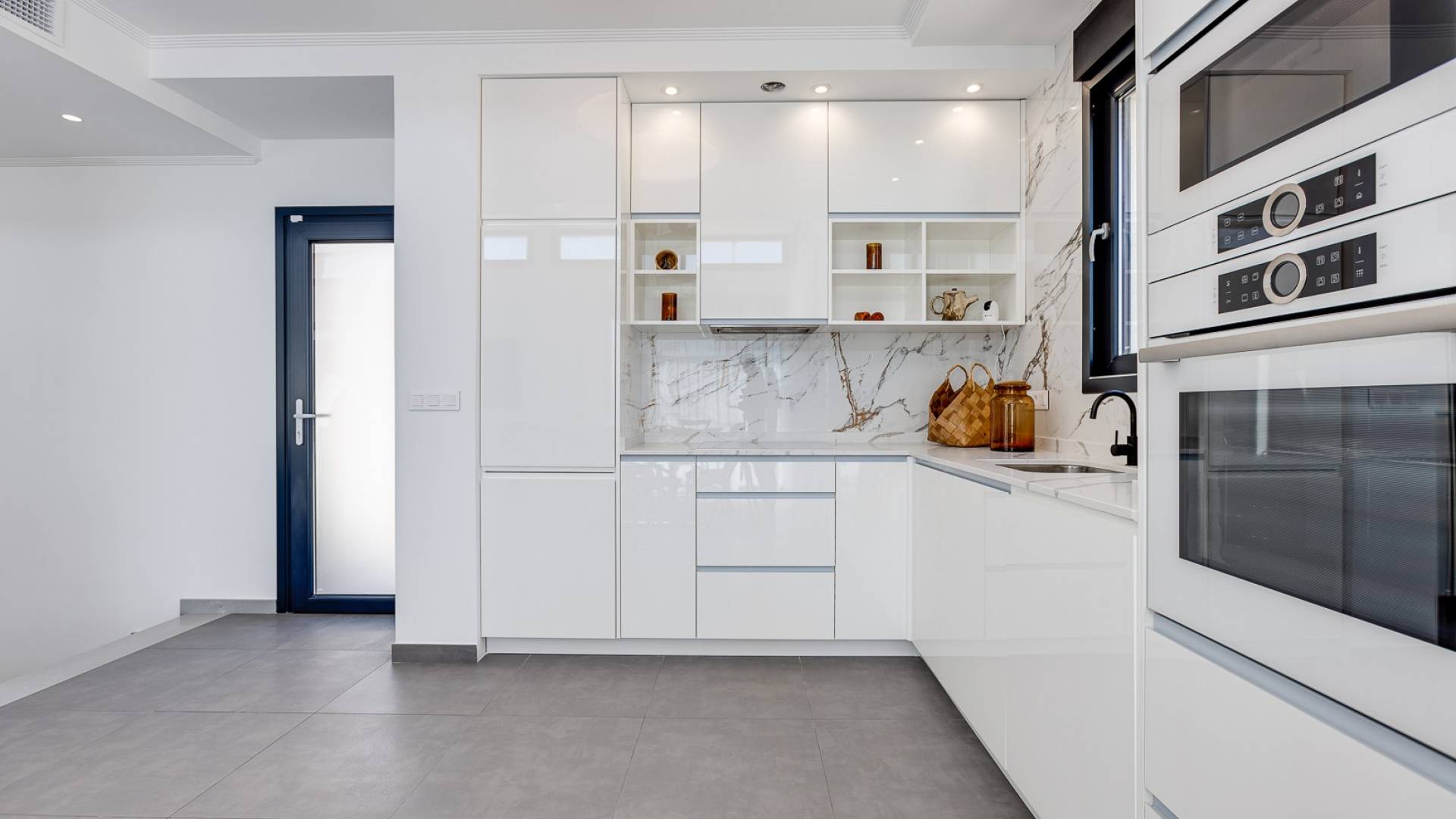 nowa inwestycja - Wolnostojąca willa - Torrevieja - Torrelamata - La Mata