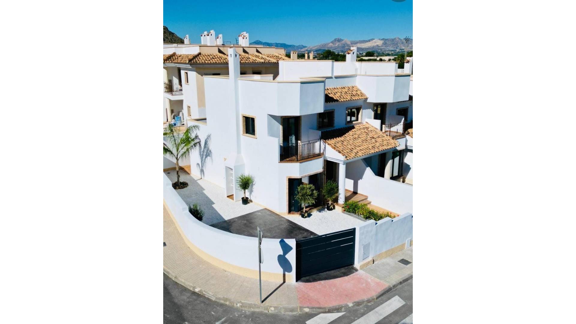 Nueva construcción  - Adosado - Cox