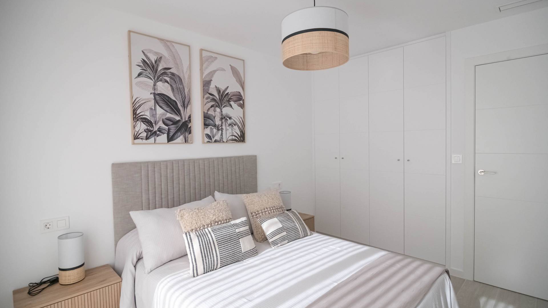 Nueva construcción  - Adosado - Jerónimo y Avileses