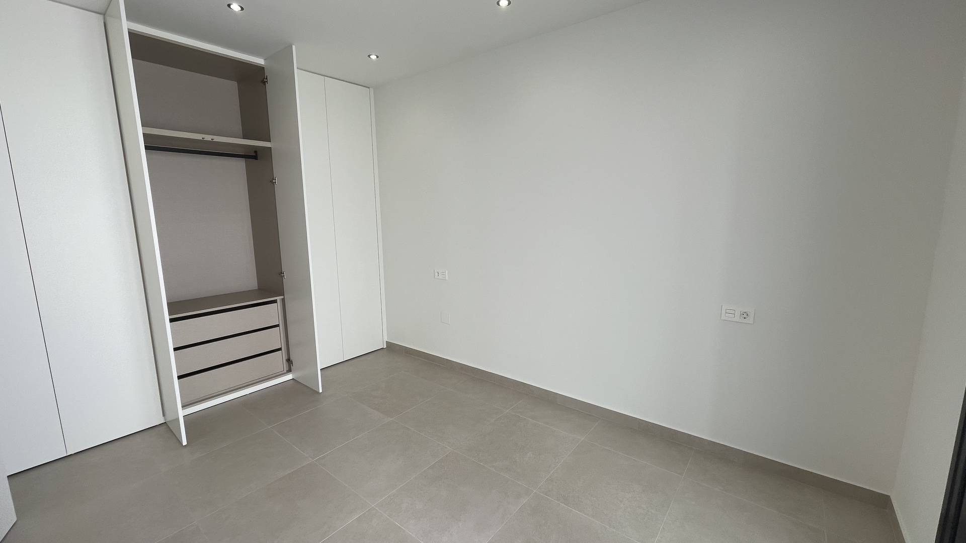 Nueva construcción  - Villa independiente - Heredades