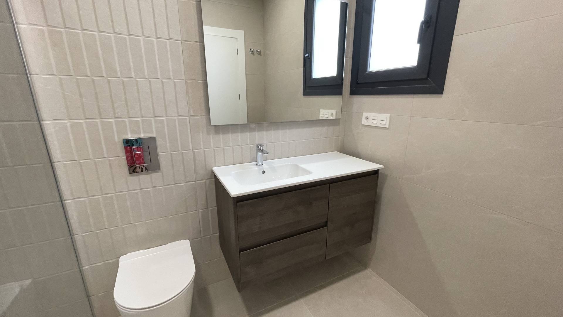 Nueva construcción  - Villa independiente - Heredades