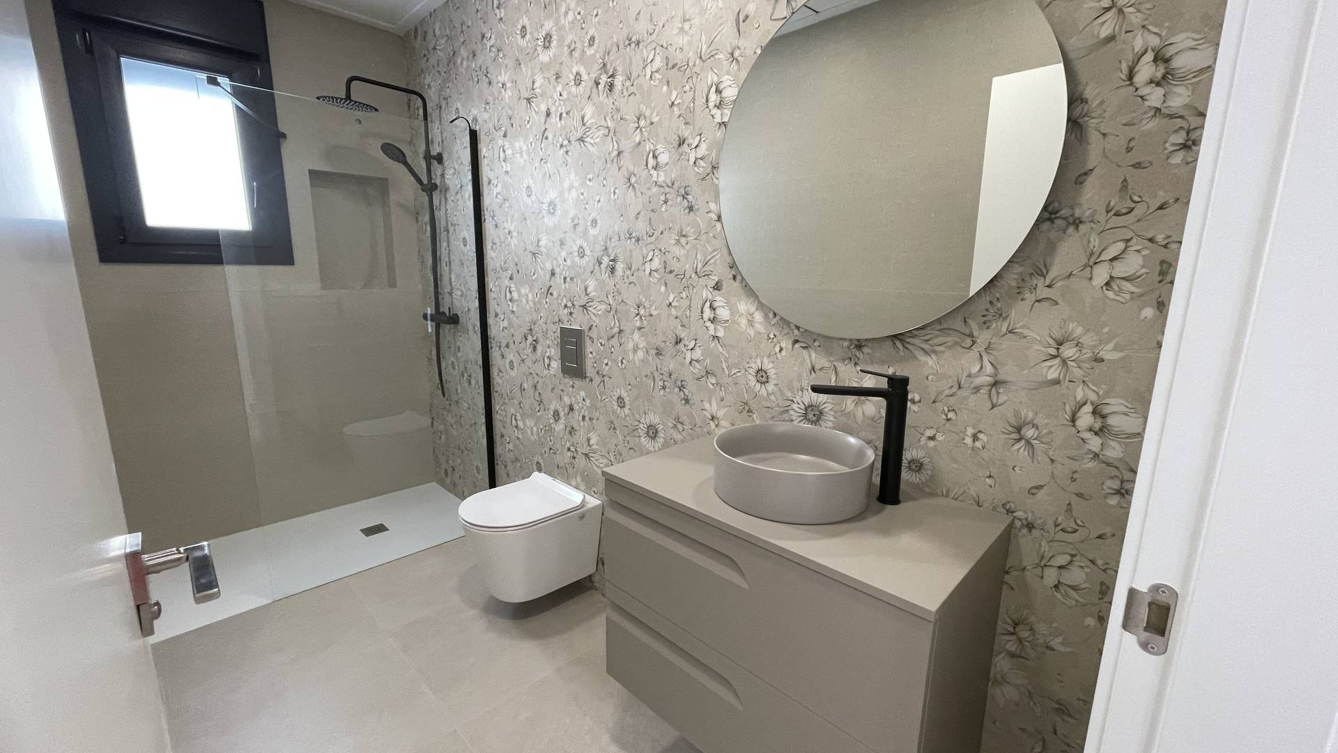 Nueva construcción  - Villa independiente - Heredades