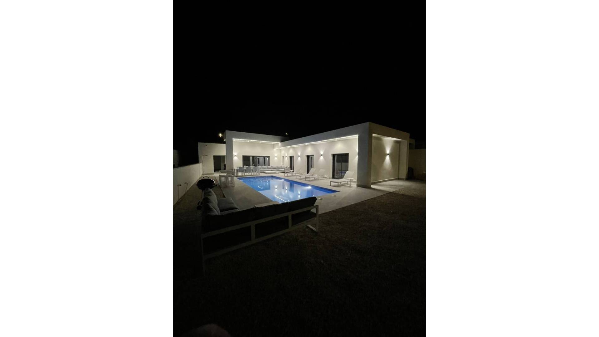 Nueva construcción  - Villa independiente - La Romana