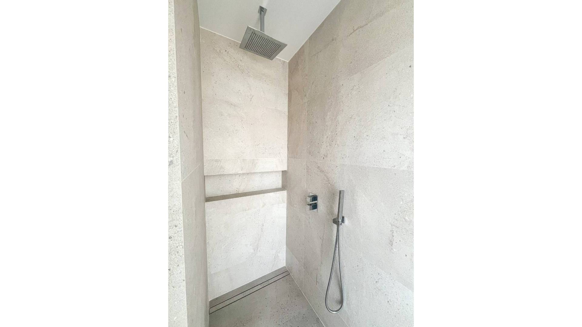 Nueva construcción  - Villa independiente - San Miguel de Salinas - Las colinas golf and country club