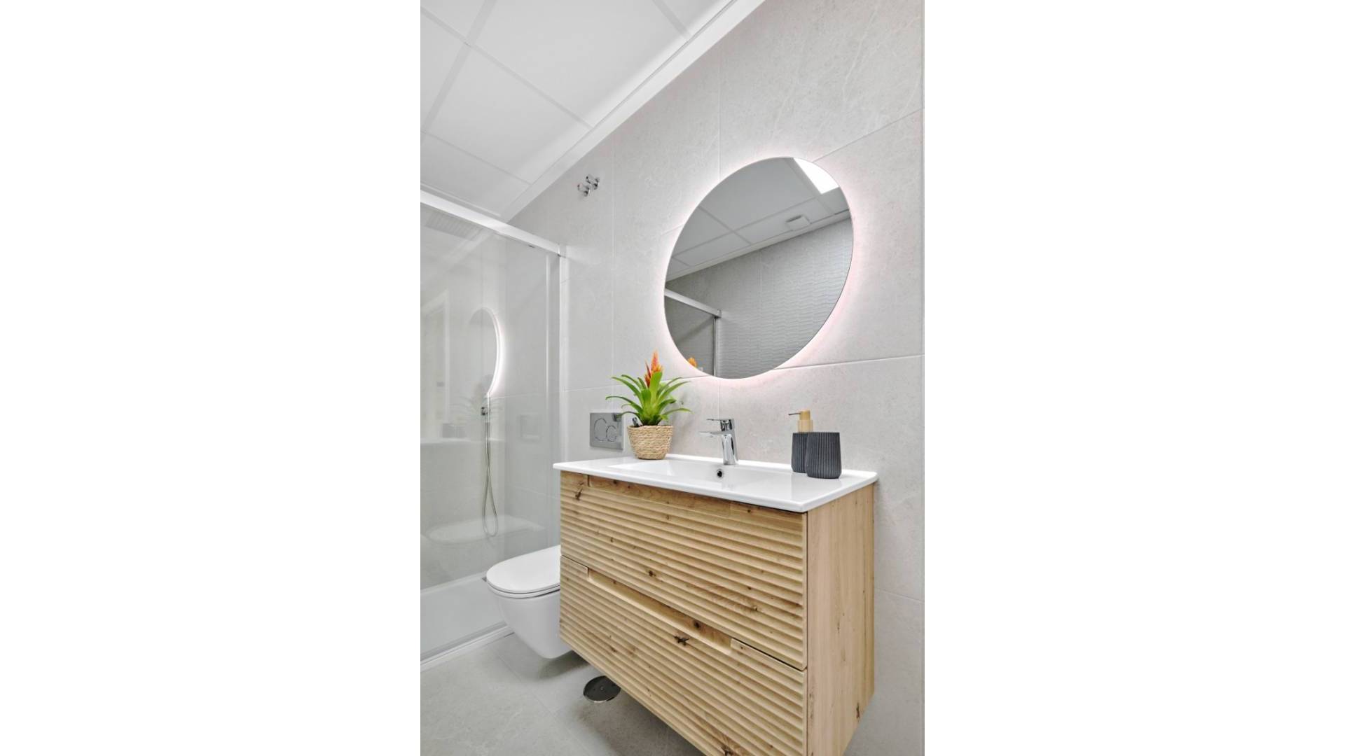 Nueva construcción  - Villa independiente - San Miguel de Salinas