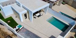 Nueva construcción  - Villa independiente - Torrevieja - Los balcones