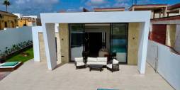 Nueva construcción  - Villa independiente - Torrevieja - Los balcones