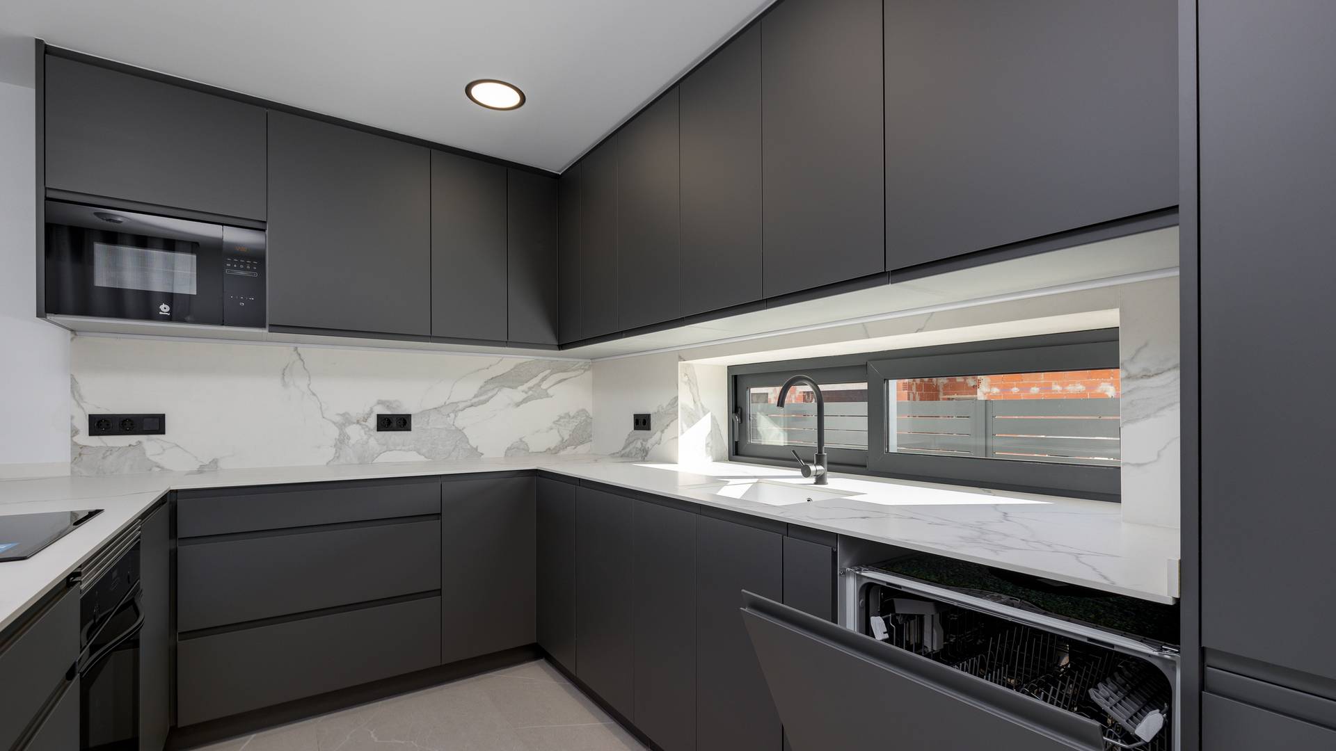 Nueva construcción  - Villa independiente - Torrevieja