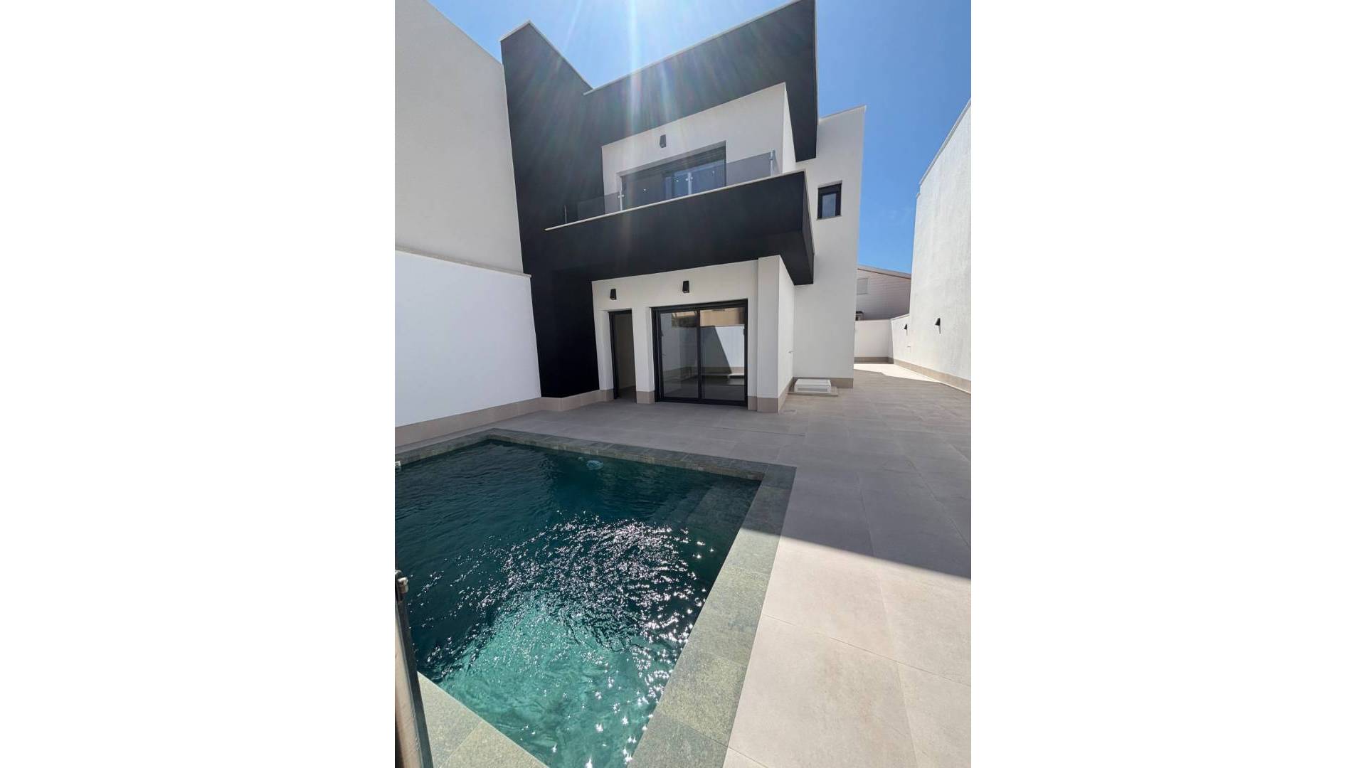 Nueva construcción  - Villa / Semi separado - Almoradi - Las Heredades