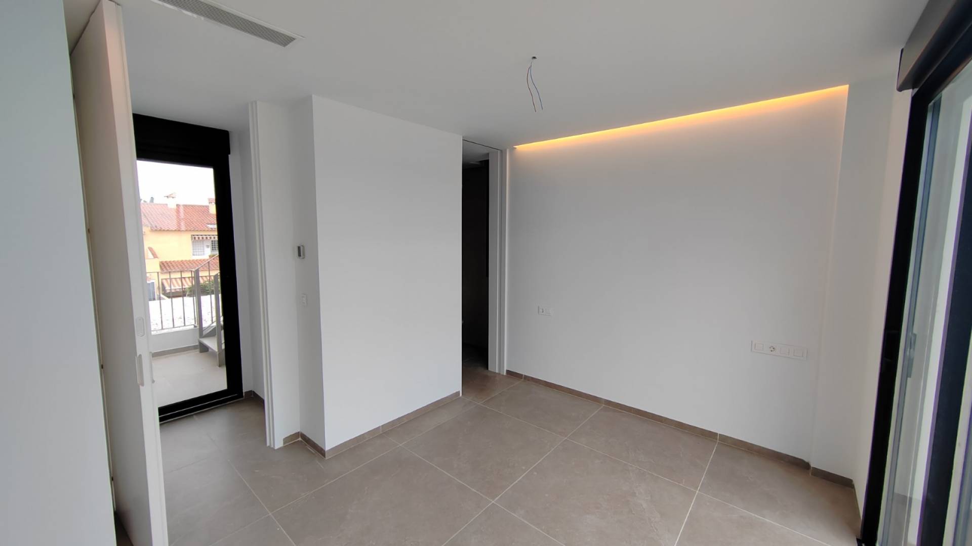 Nueva construcción  - Villa / Semi separado - San Juan Alicante - Playa de San Juan