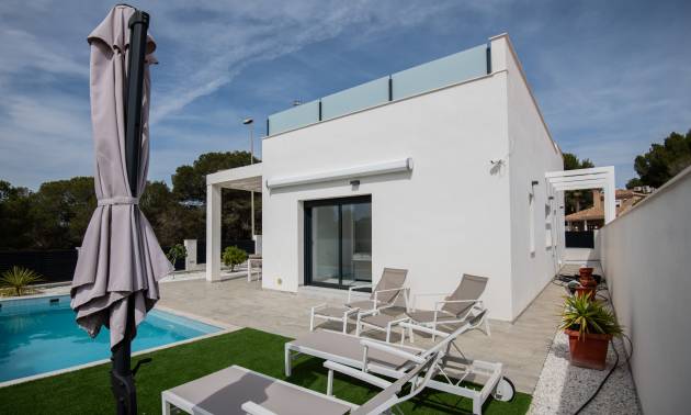 Onafhankelijke villa - Nieuw gebouw - Pilar de la Horadada - Pinar de Campoverde