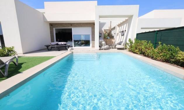 Onafhankelijke villa - Tweedehands - Algorfa - La Finca Golf Resort