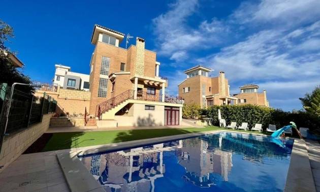 Onafhankelijke villa - Tweedehands - La Nucía - La Nucía