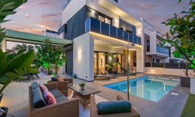 Onafhankelijke villa - Tweedehands - Orihuela Costa - Lomas de Campoamor
