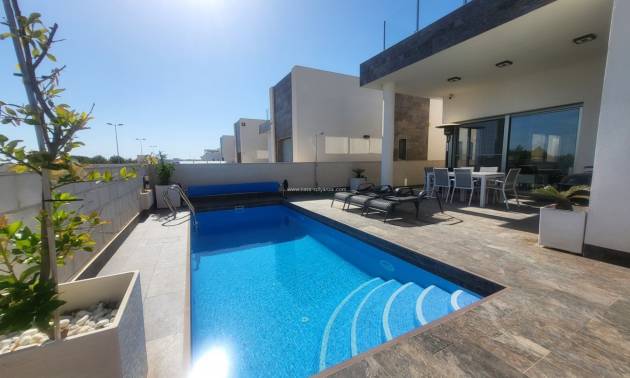 Onafhankelijke villa - Tweedehands - Orihuela Costa - Villamartin