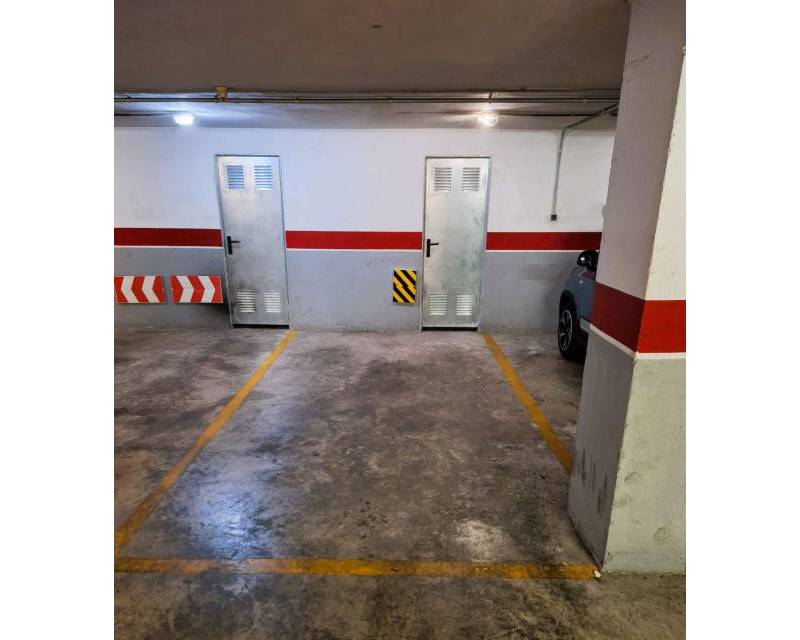 Parkplatz / Garage · Gebraucht · Torrevieja · Centro