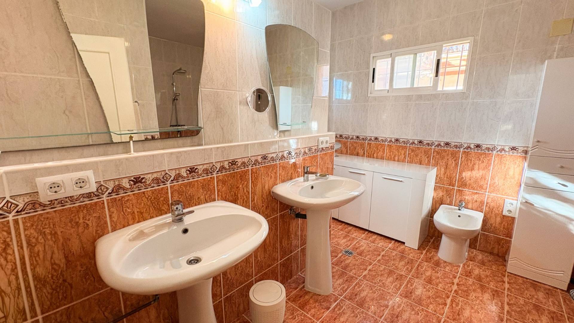 Second hand - 2. Town house - Crevillente