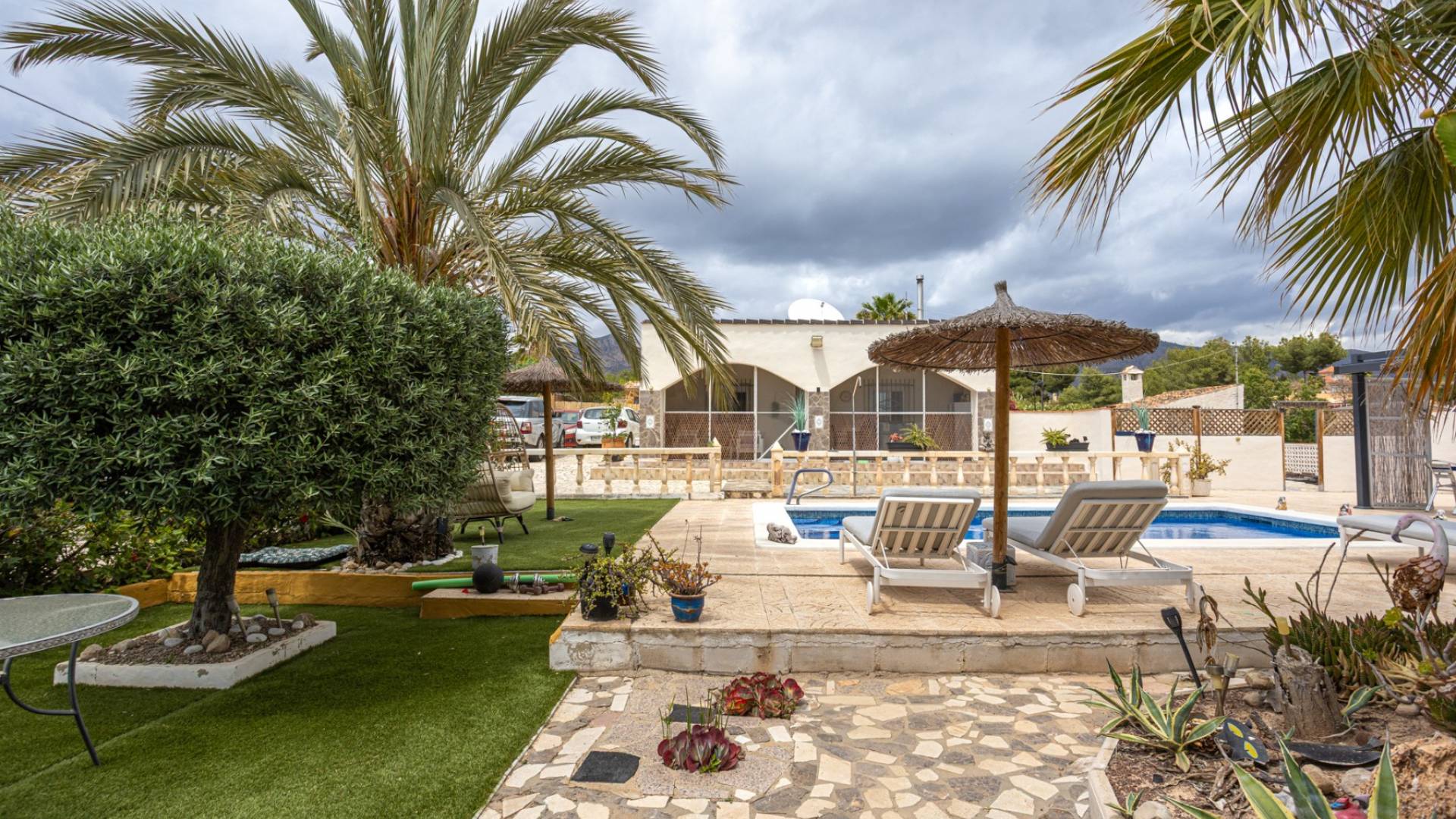 Second hand - 5. Finca / Country Property - Albatera