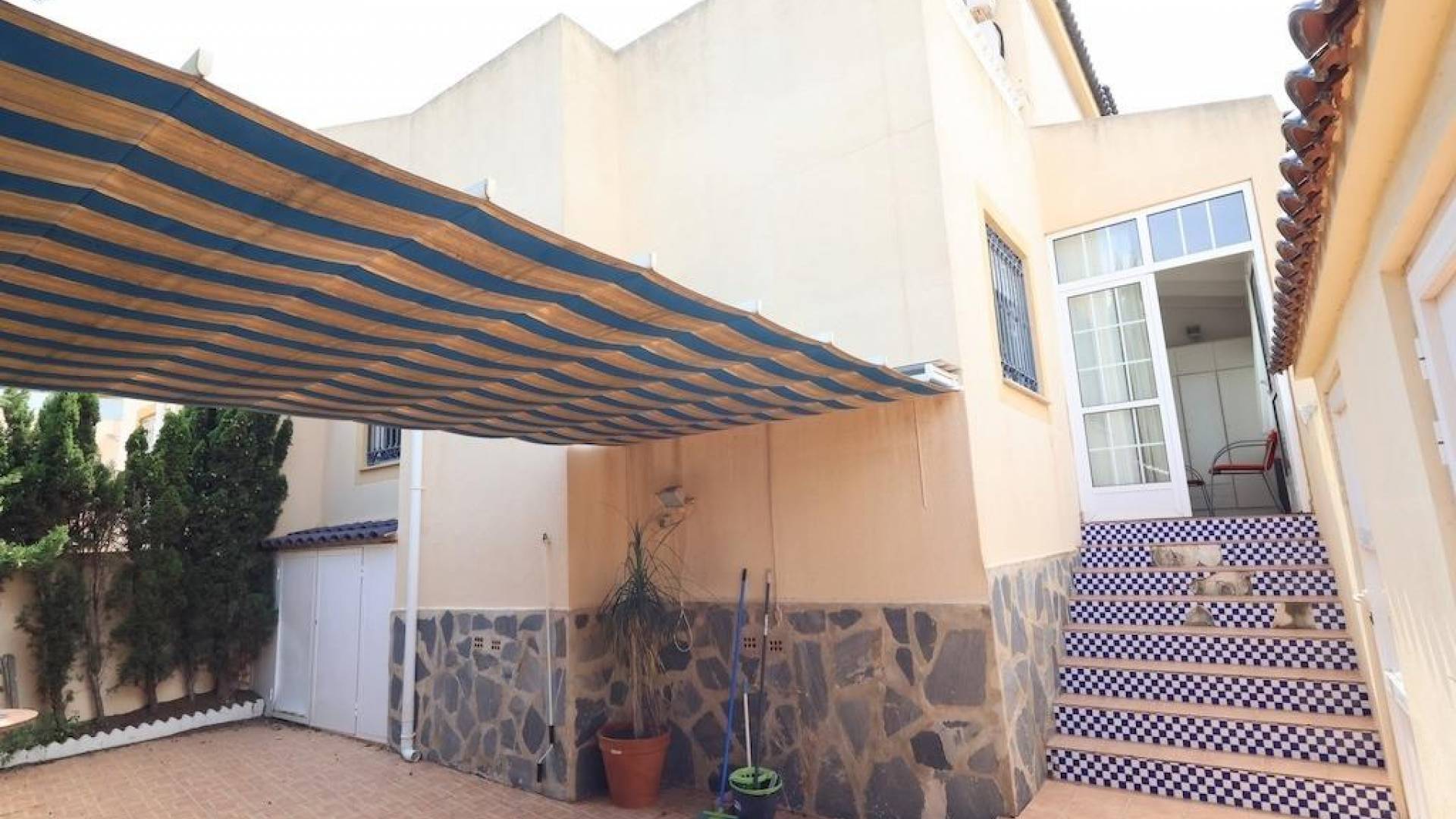 Second hand - Adosado - Torrevieja - Los balcones