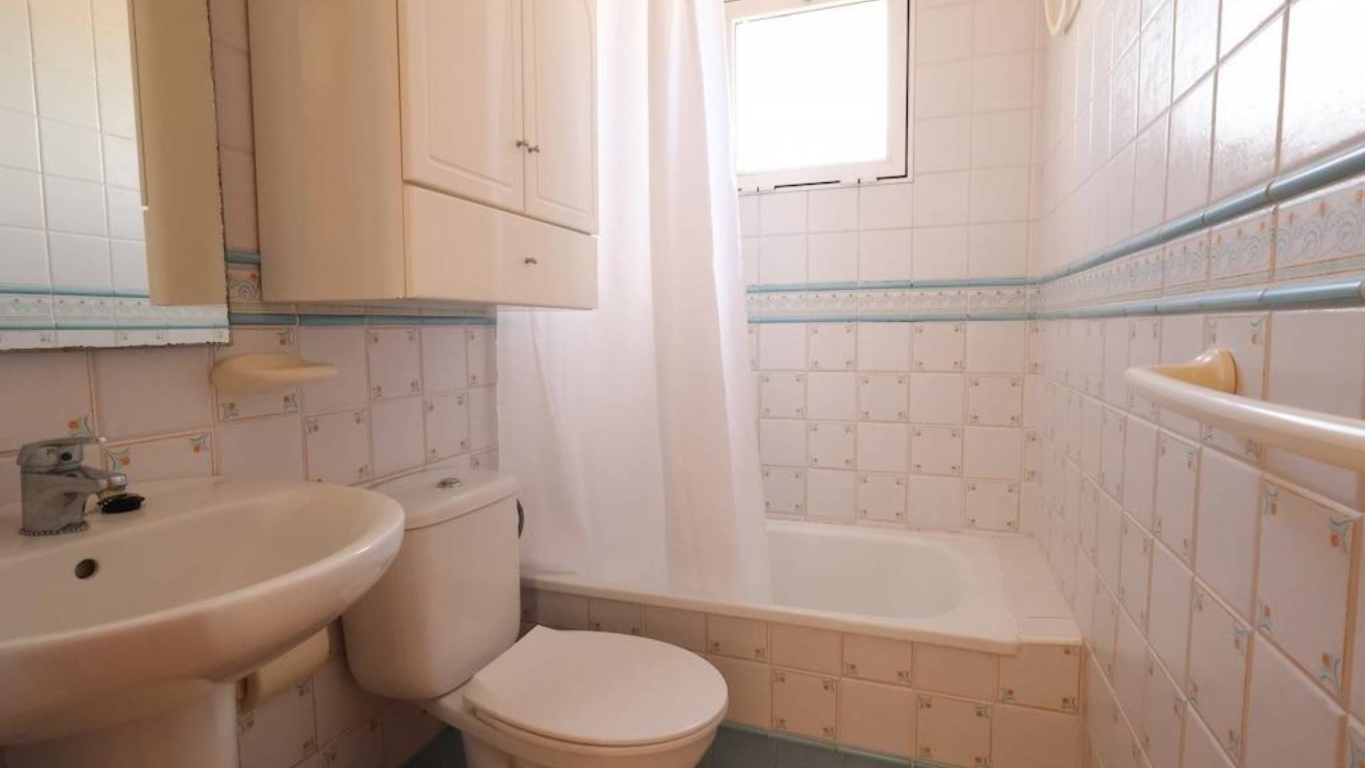 Second hand - Adosado - Torrevieja - Los balcones