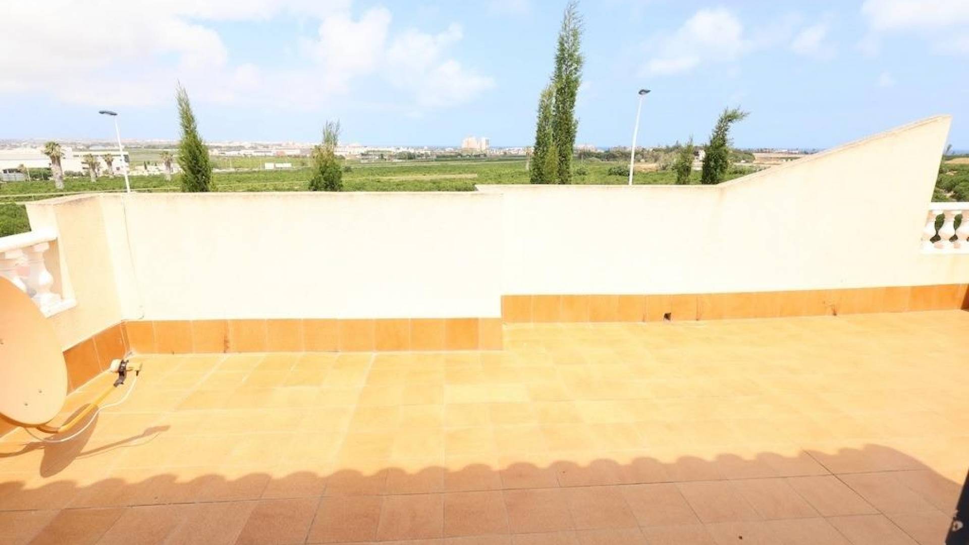 Second hand - Adosado - Torrevieja - Los balcones