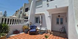 Second hand - Adosado - Torrevieja - Los balcones