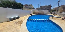 Second hand - Adosado - Torrevieja - Los balcones