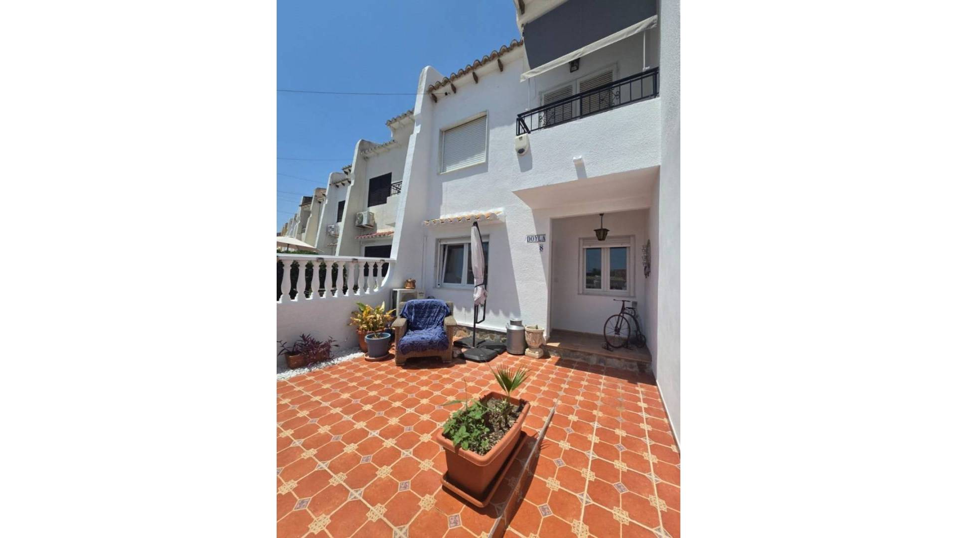 Second hand - Adosado - Torrevieja - Los balcones