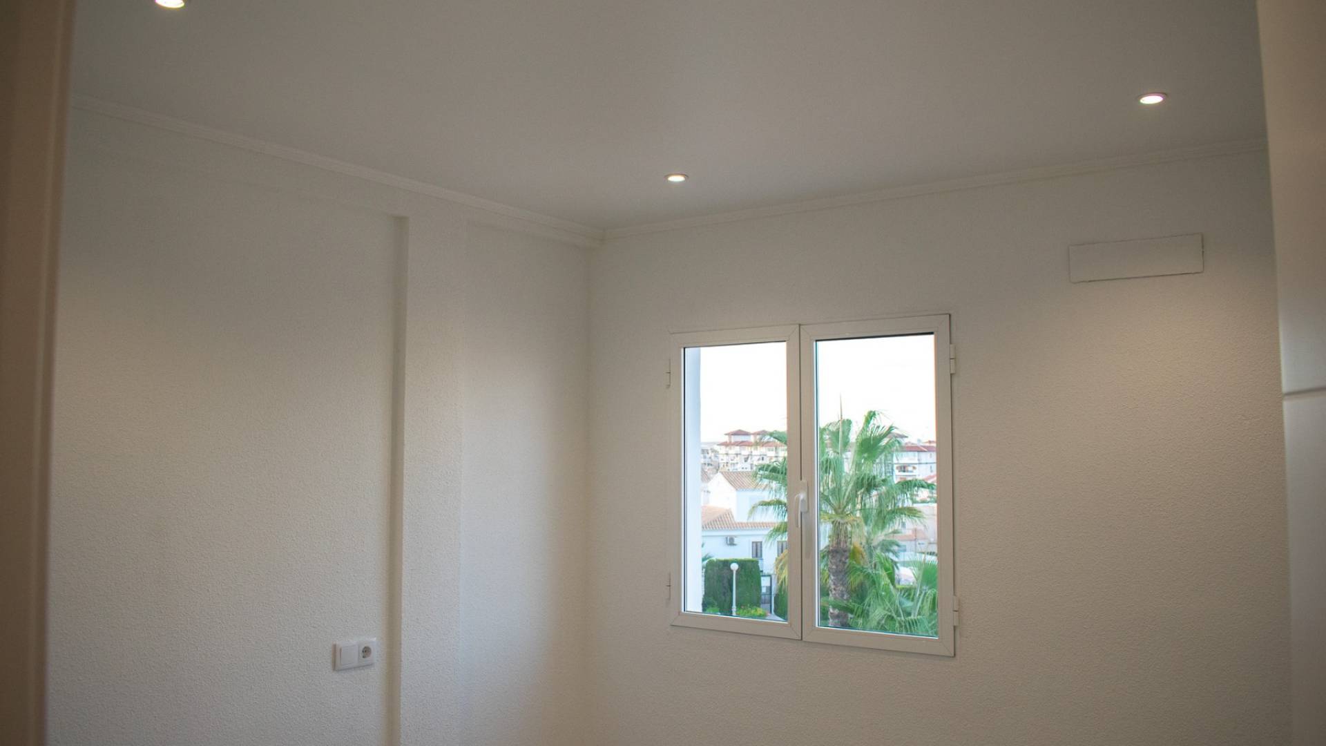 Second hand - Adosado - Torrevieja - Torreblanca