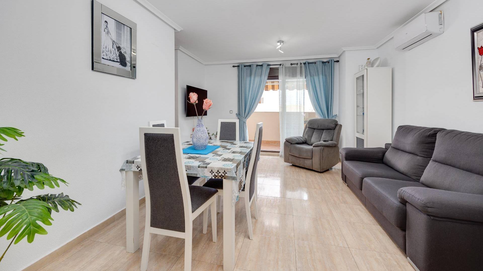 Second hand - Apartamento - Torrevieja - Estacion de autobuses