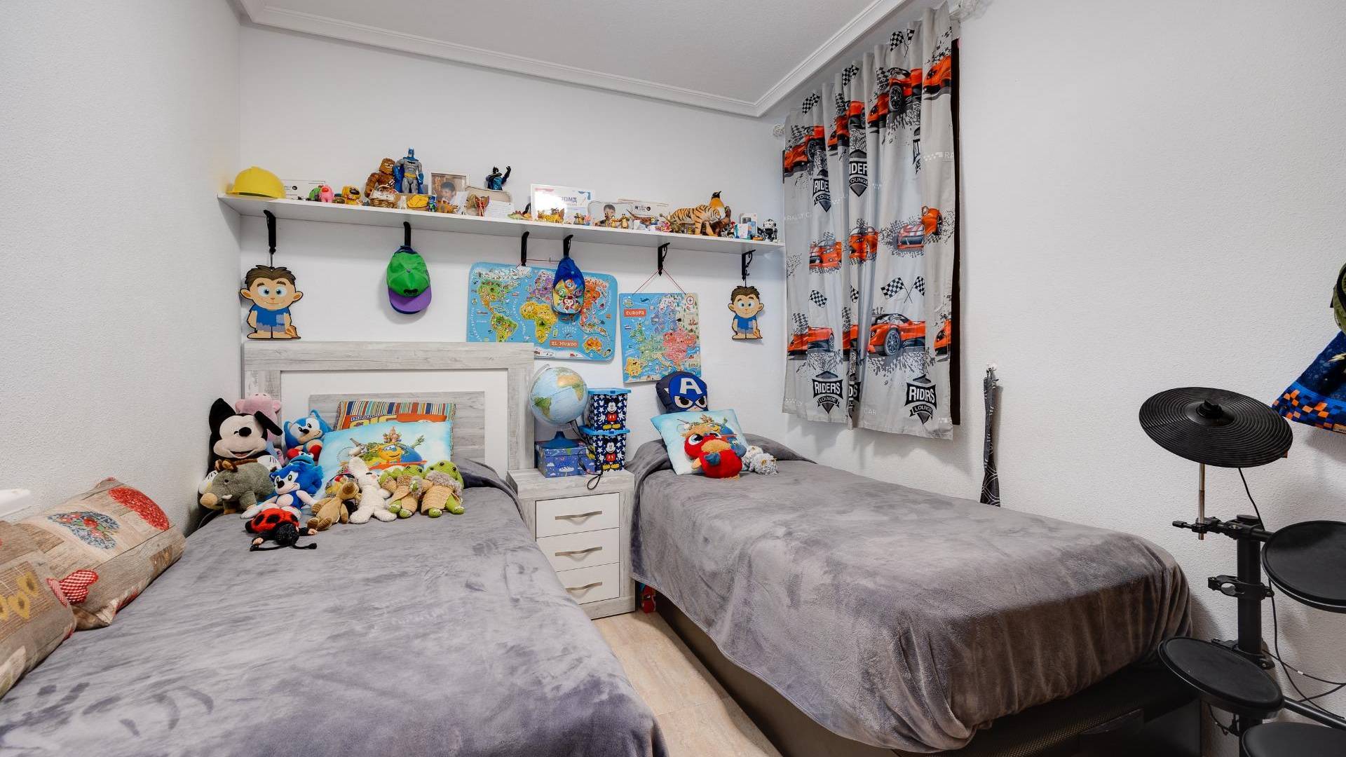 Second hand - Apartamento - Torrevieja - Estacion de autobuses
