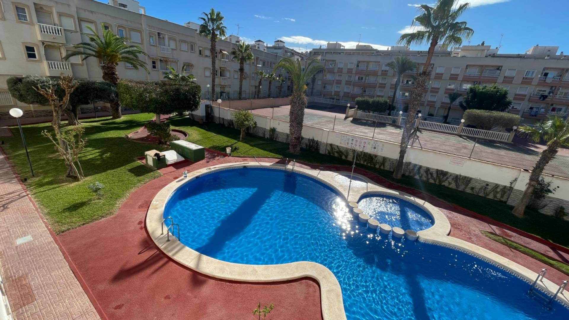 Second hand - Apartment - Flat - Torrevieia - Comunidad Valenciana