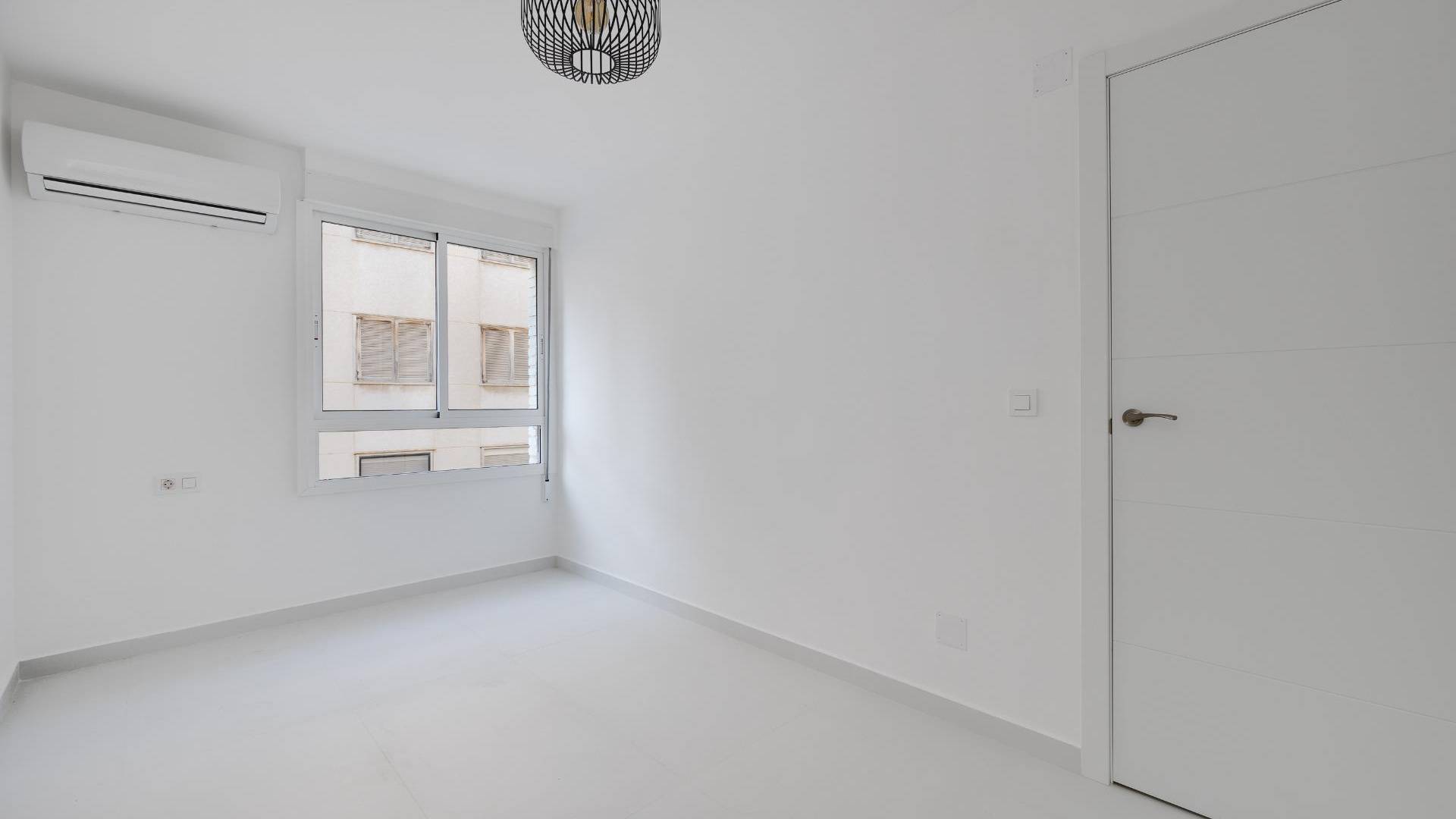 Second hand - Apartment - Flat - Torrevieja - Acequion