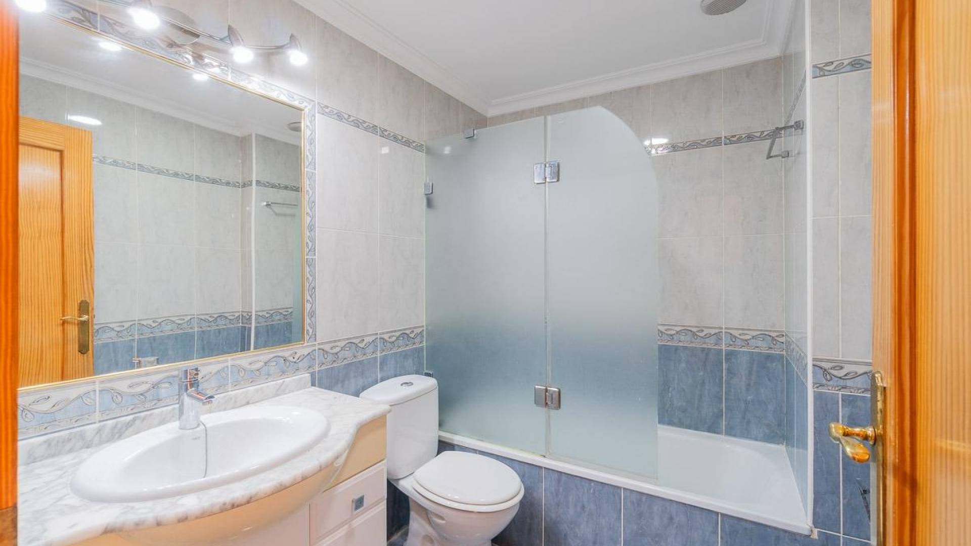 Second hand - Apartment - Flat - Torrevieja - Centro