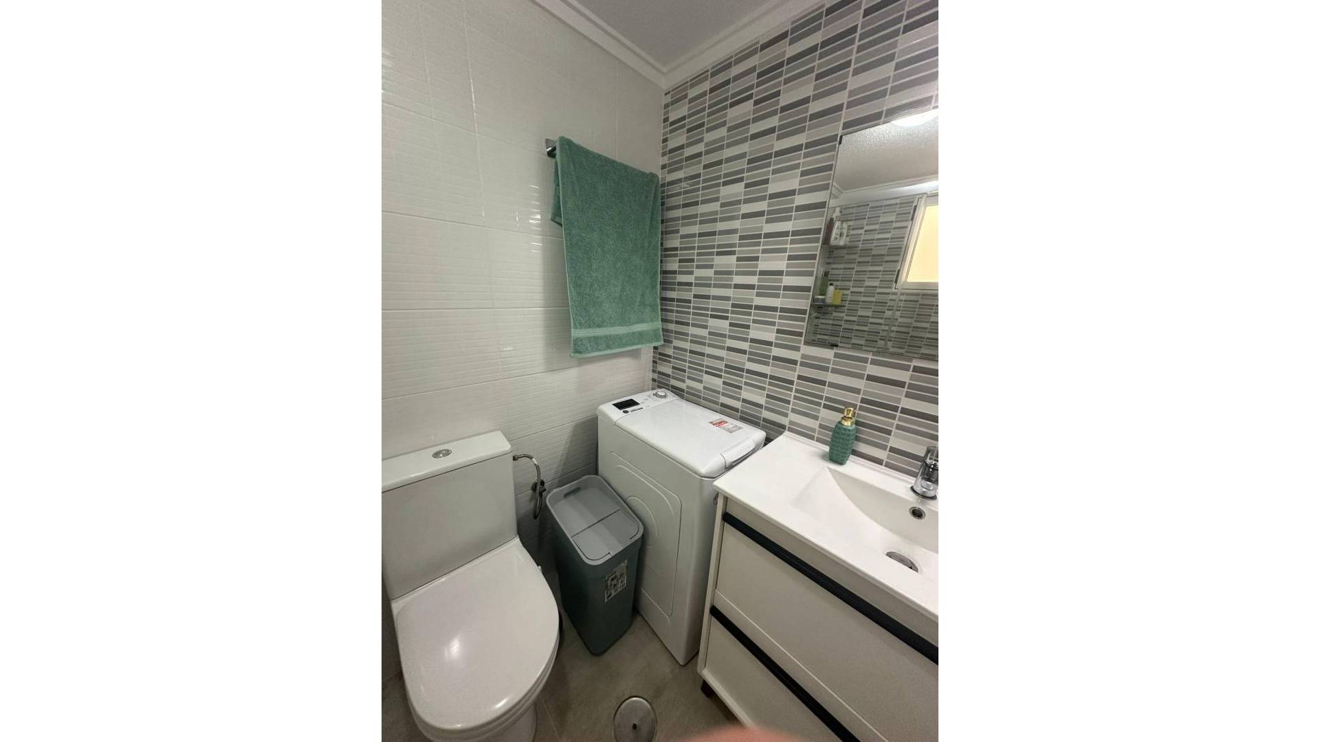 Second hand - Apartment - Flat - Torrevieja - Parque de las Naciones