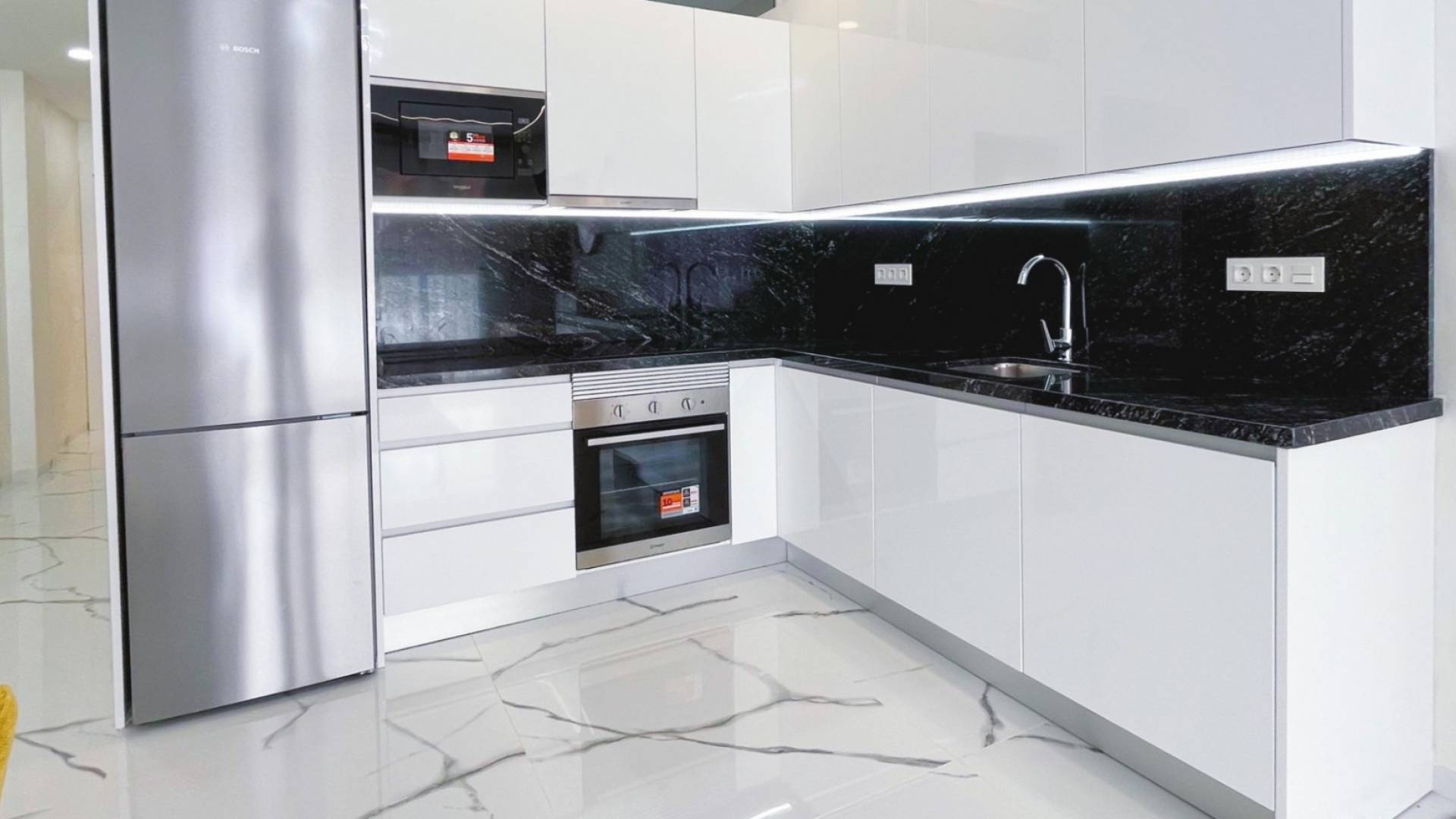 Second hand - Apartment - Flat - Torrevieja - Playa del Cura