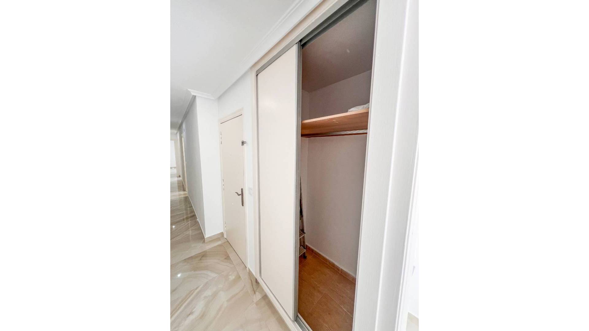 Second hand - Apartment - Flat - Torrevieja - torrevieja