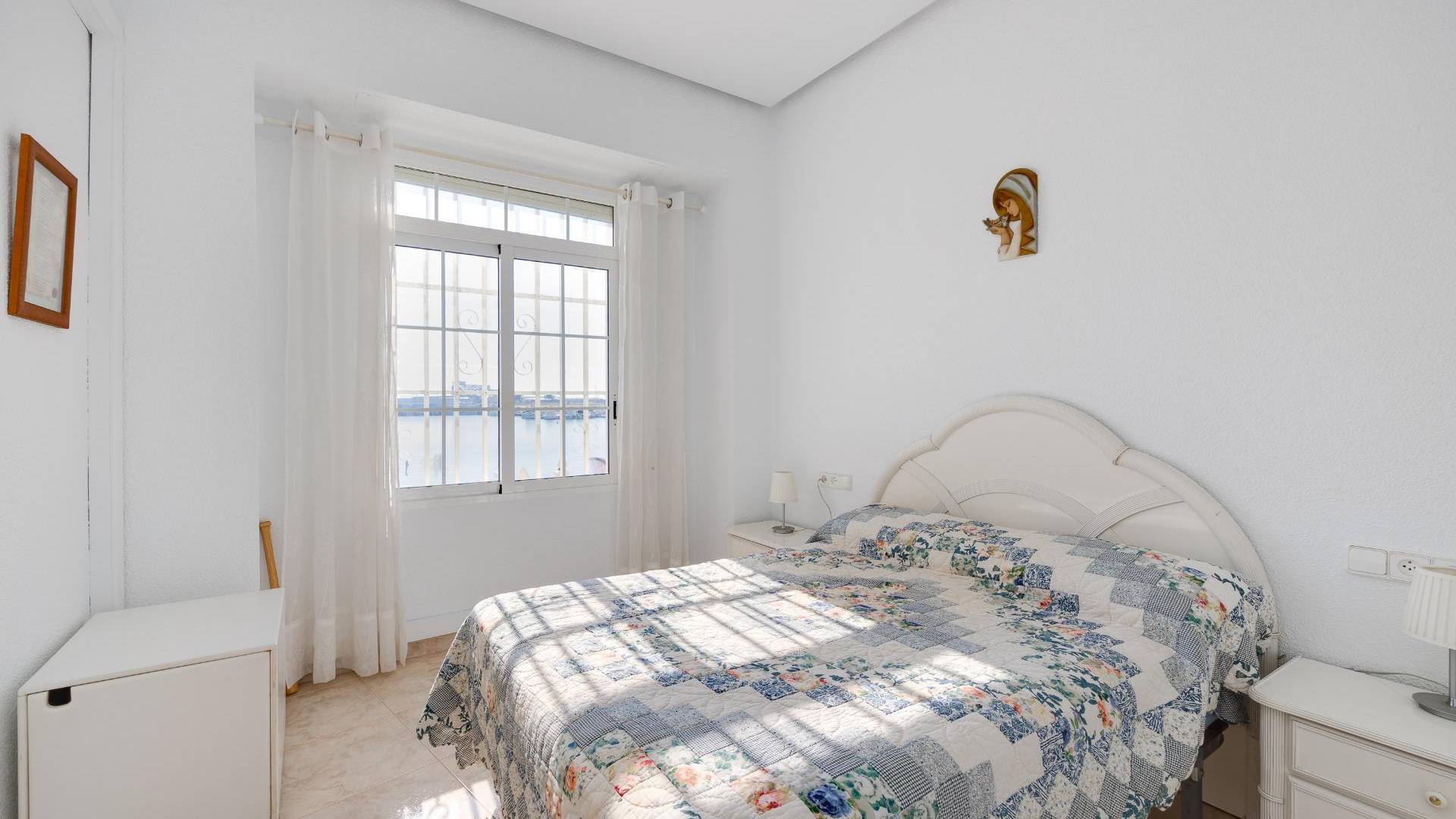 Second hand - Apartment - Torrevieja - Acequion