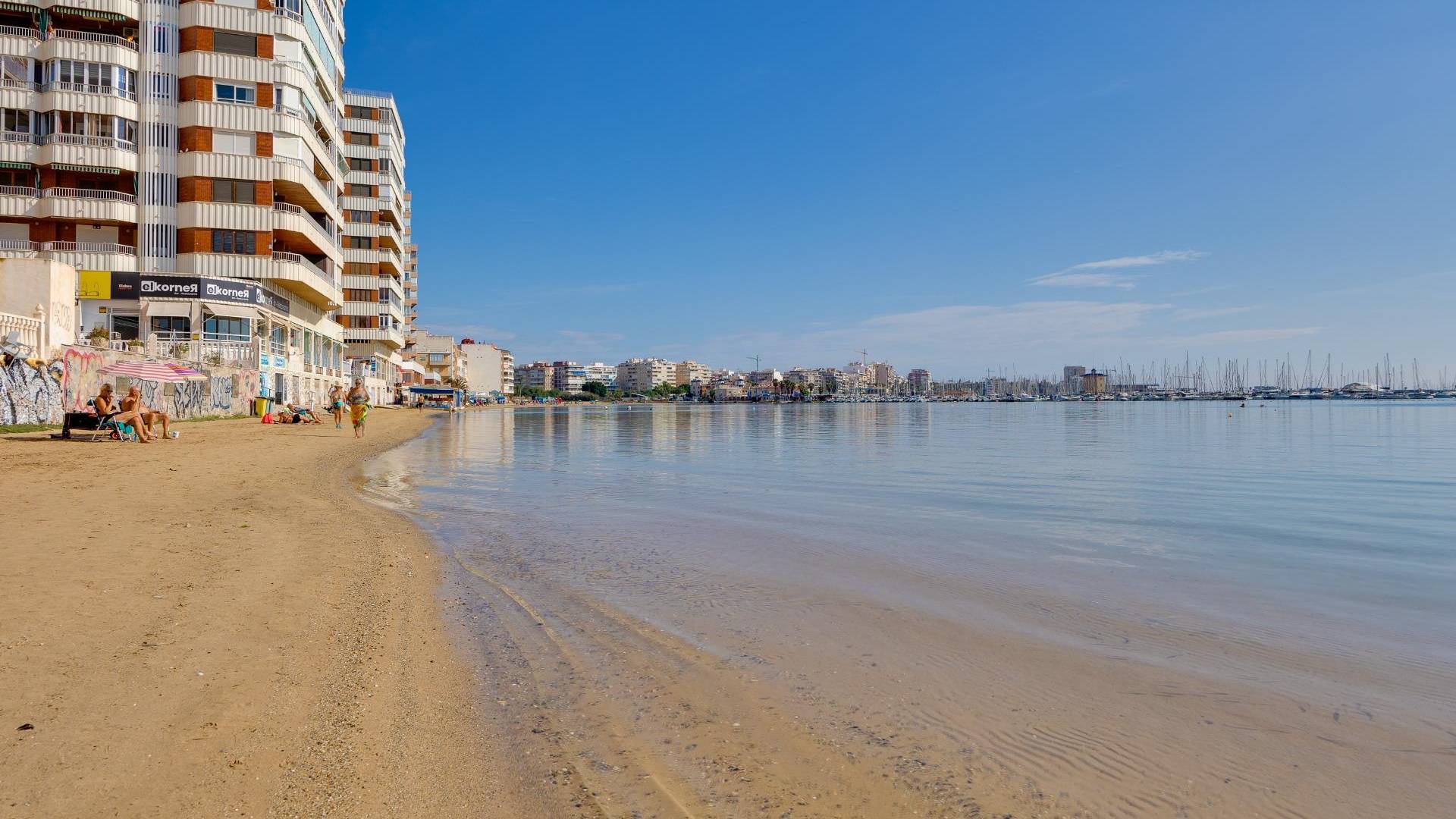 Second hand - Apartment - Torrevieja - Acequion