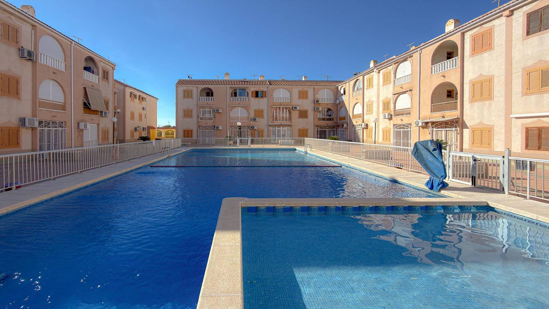 Second hand - Apartment - Torrevieja - Acequion