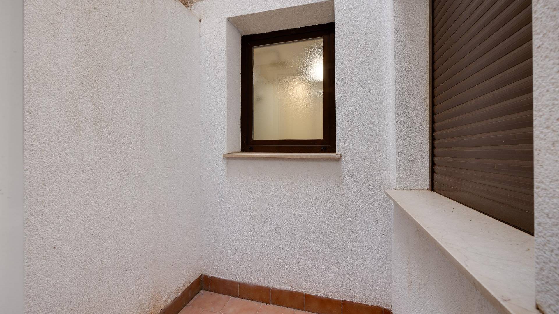 Second hand - Apartment - Torrevieja - Estacion de autobuses