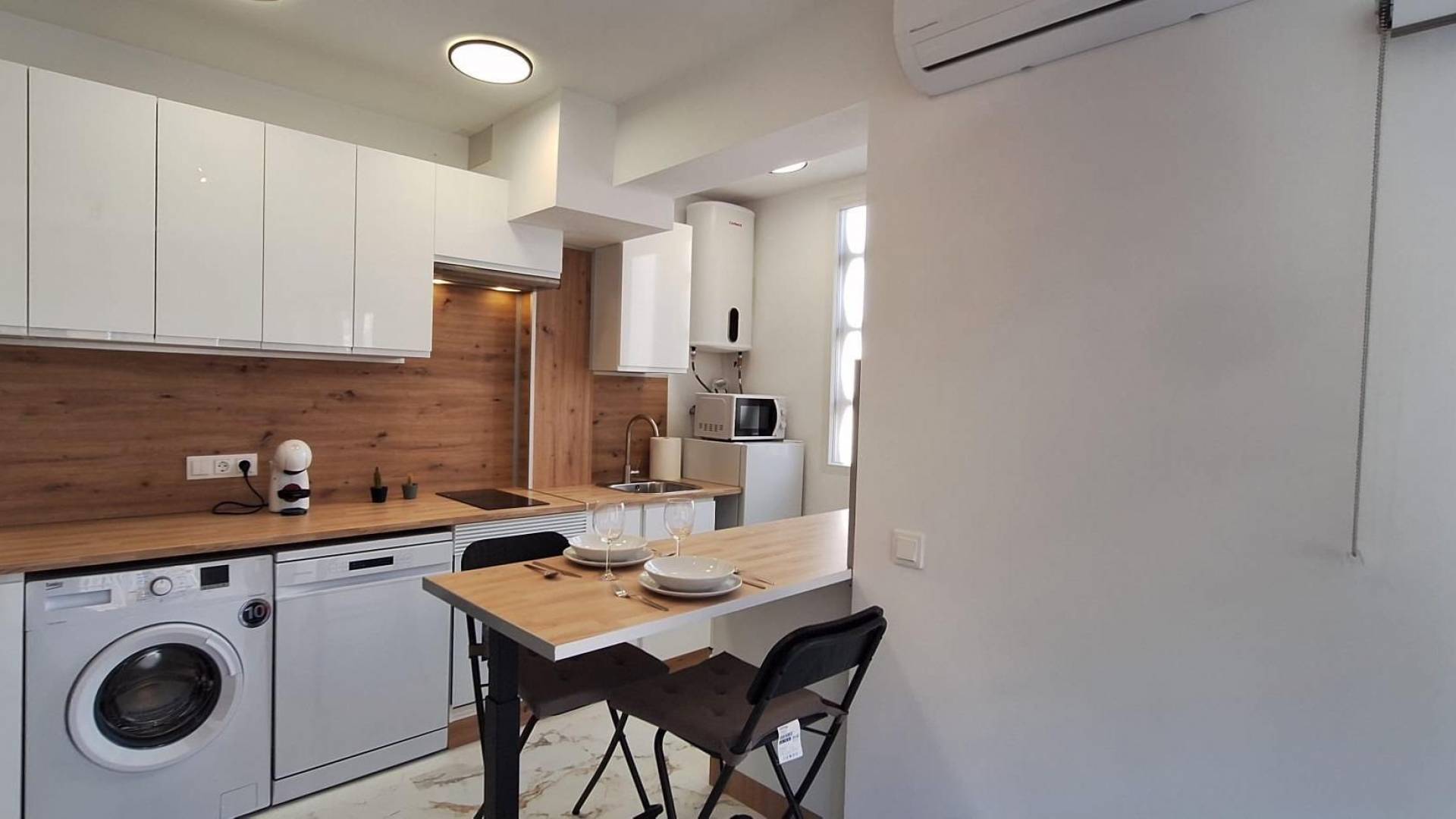 Second hand - Apartment - Torrevieja - Estacion de autobuses