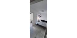 Second hand - Apartment - Torrevieja - Estacion de autobuses