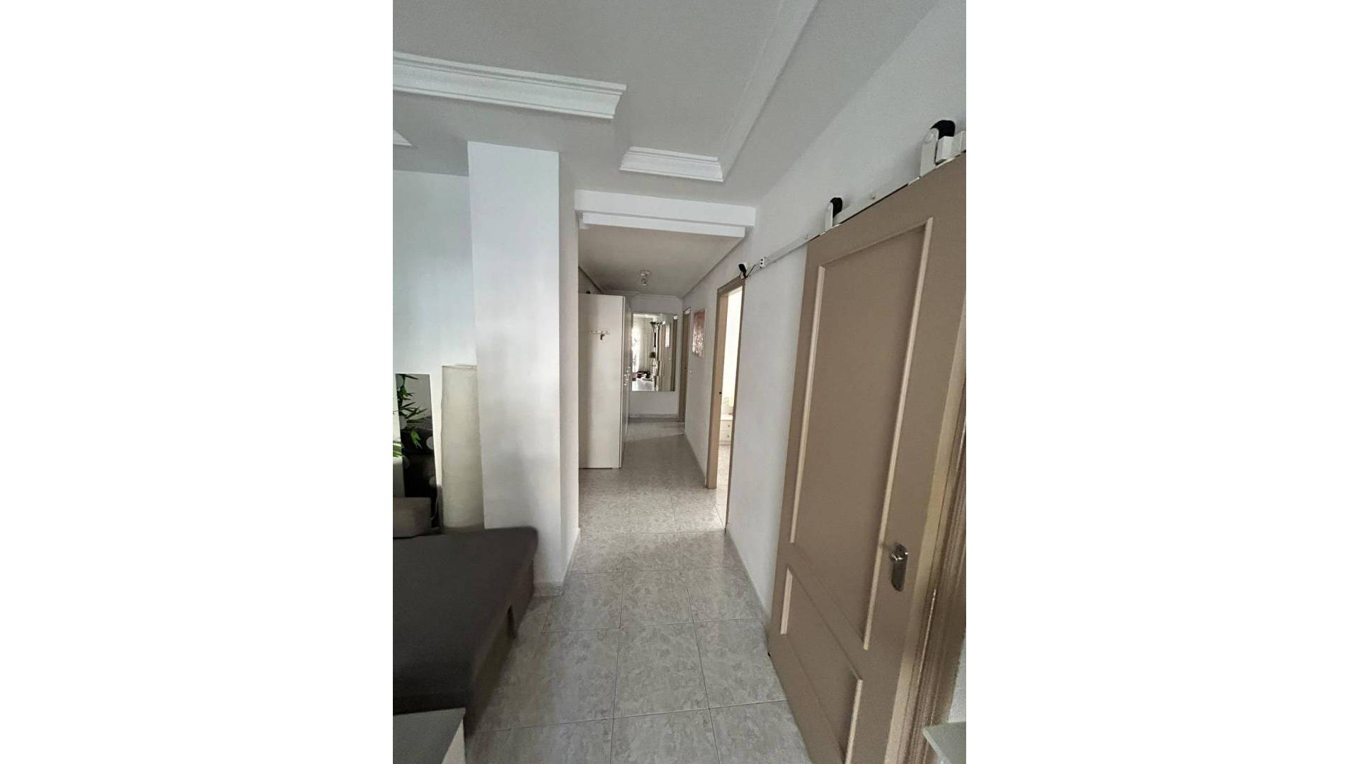 Second hand - Apartment - Torrevieja - Estacion de autobuses