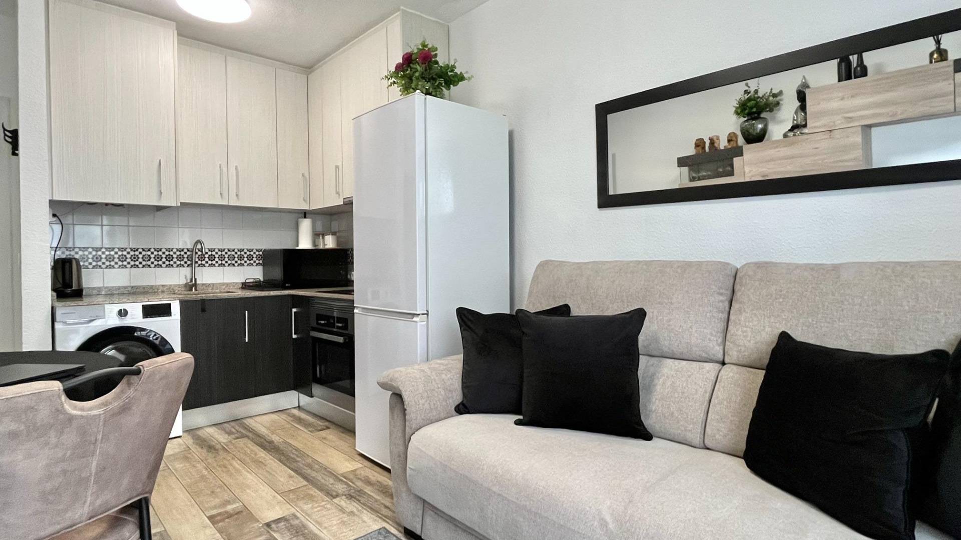 Second hand - Apartment - Torrevieja - Estacion de autobuses