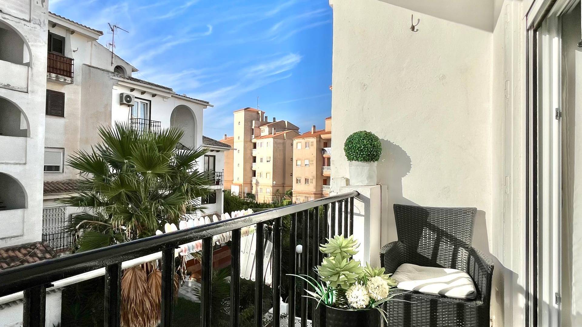 Second hand - Apartment - Torrevieja - Estacion de autobuses