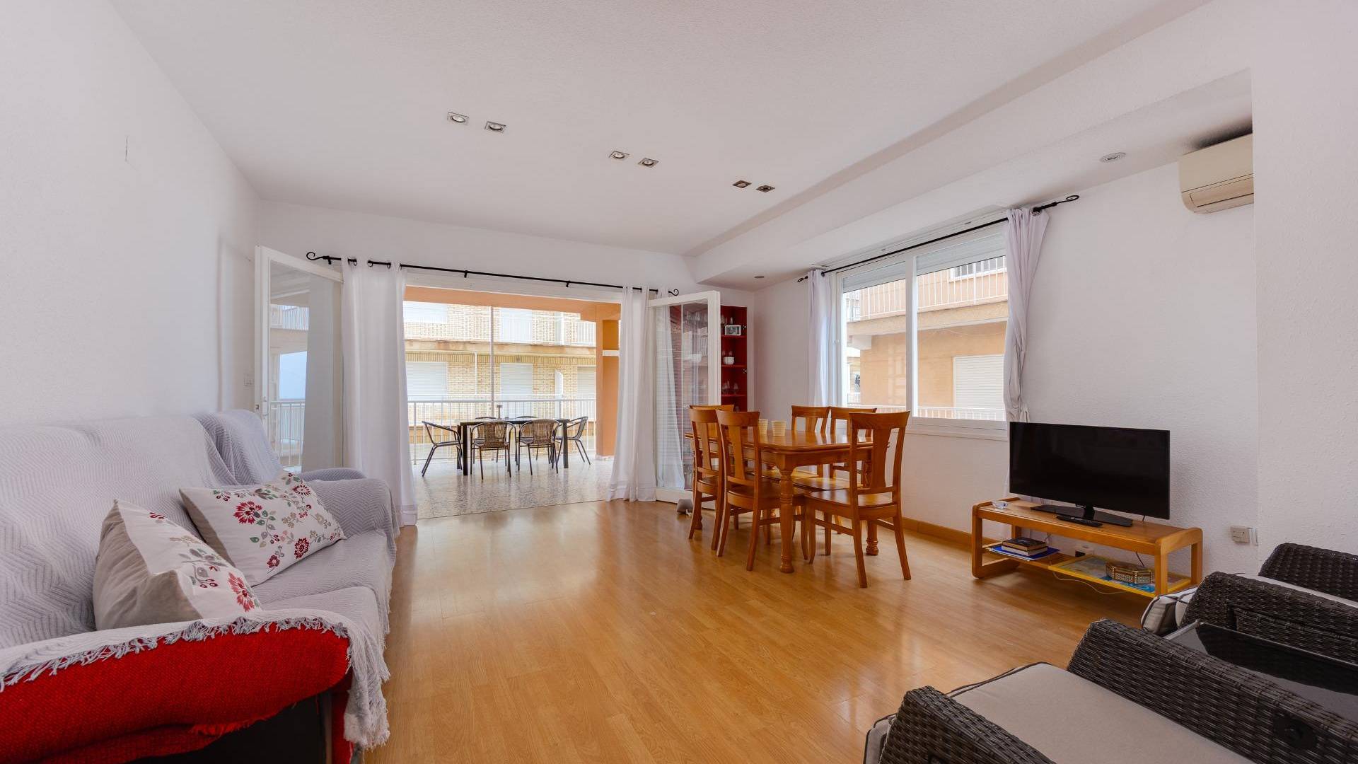 Second hand - Apartment - Torrevieja - Playa de los Naufragos