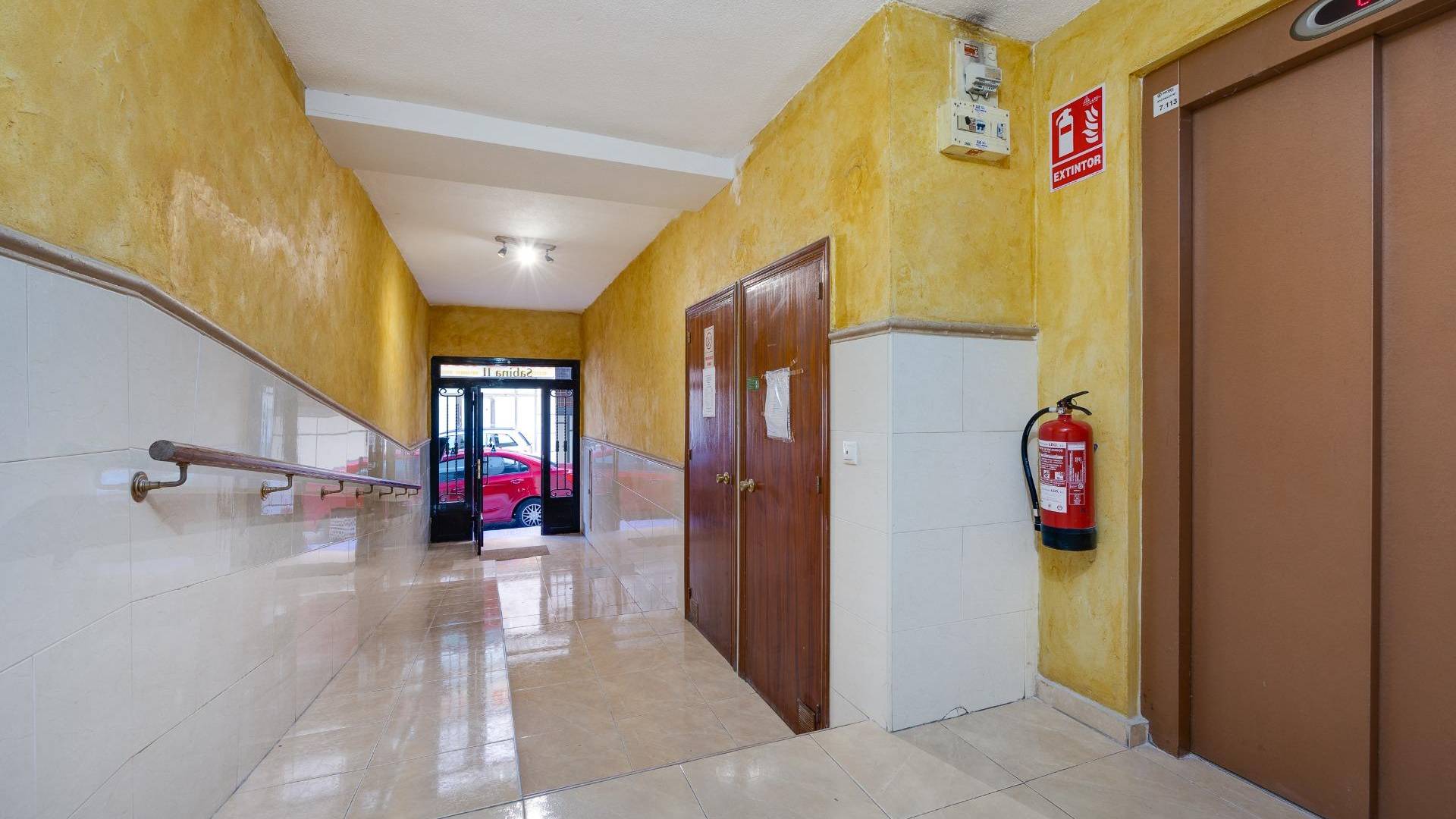 Second hand - Apartment - Torrevieja - Puerto